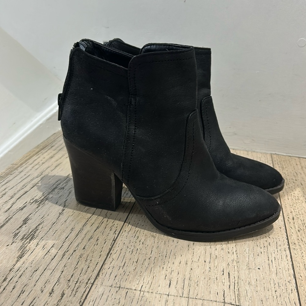 FERGALICIOUS HEELED BOOTS